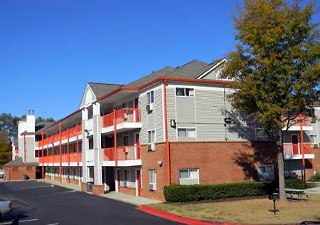Stay Inn & Suites - Stockbridge Exterior photo