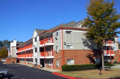 Stay Inn & Suites - Stockbridge Exterior photo