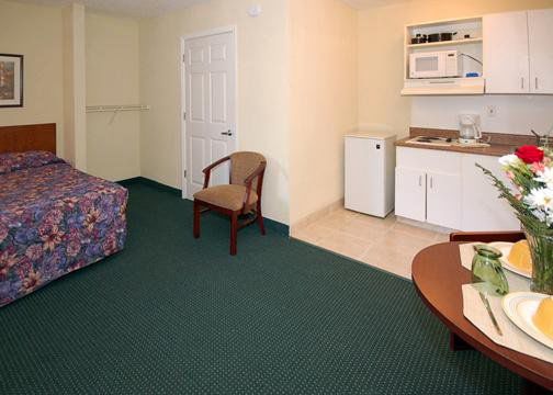 Stay Inn & Suites - Stockbridge Room photo